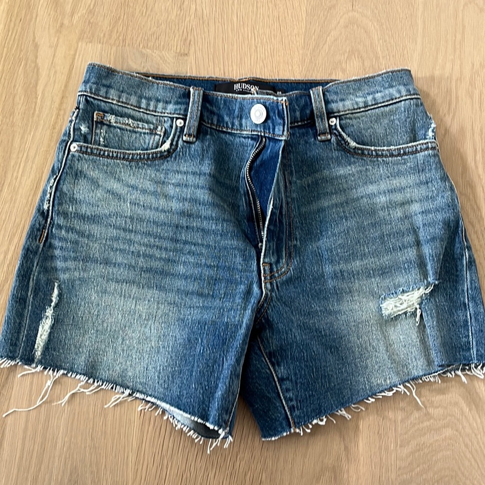 Brand NWT Hudson Jean shorts size 26 style Devon high rise